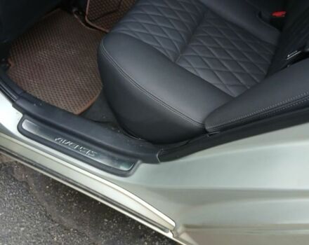 Серый Тойота Авенсис, объемом двигателя 1.8 л и пробегом 270 тыс. км за 4800 $, фото 3 на Automoto.ua