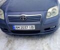 Серый Тойота Авенсис, объемом двигателя 2.2 л и пробегом 320 тыс. км за 4500 $, фото 1 на Automoto.ua
