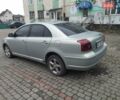 Серый Тойота Авенсис, объемом двигателя 2.2 л и пробегом 310 тыс. км за 5000 $, фото 4 на Automoto.ua