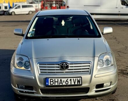 Сірий Тойота Авенсіс, об'ємом двигуна 2 л та пробігом 207 тис. км за 2949 $, фото 1 на Automoto.ua