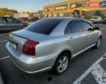 Серый Тойота Авенсис, объемом двигателя 1.79 л и пробегом 280 тыс. км за 6300 $, фото 3 на Automoto.ua