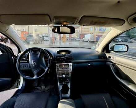 Серый Тойота Авенсис, объемом двигателя 2 л и пробегом 207 тыс. км за 2353 $, фото 9 на Automoto.ua