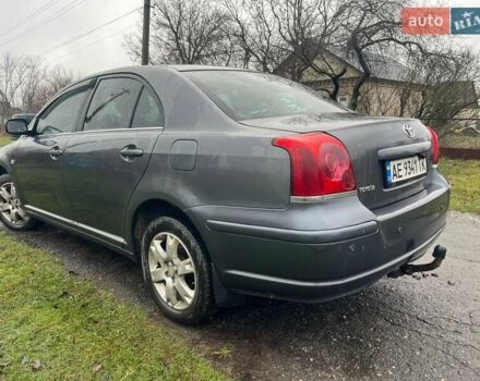 Серый Тойота Авенсис, объемом двигателя 1.79 л и пробегом 429 тыс. км за 6000 $, фото 3 на Automoto.ua