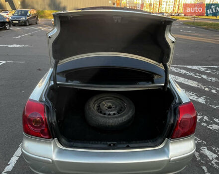 Серый Тойота Авенсис, объемом двигателя 1.79 л и пробегом 280 тыс. км за 6300 $, фото 8 на Automoto.ua