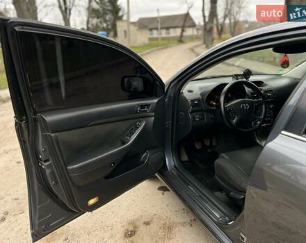 Серый Тойота Авенсис, объемом двигателя 2.23 л и пробегом 337 тыс. км за 5777 $, фото 37 на Automoto.ua