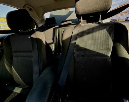 Сірий Тойота Авенсіс, об'ємом двигуна 2 л та пробігом 207 тис. км за 2949 $, фото 8 на Automoto.ua