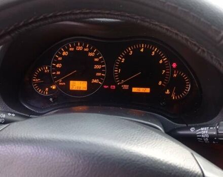 Серый Тойота Авенсис, объемом двигателя 2 л и пробегом 219 тыс. км за 6100 $, фото 5 на Automoto.ua