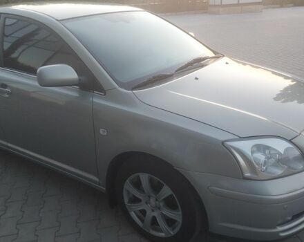 Серый Тойота Авенсис, объемом двигателя 2 л и пробегом 243 тыс. км за 5900 $, фото 5 на Automoto.ua