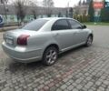 Серый Тойота Авенсис, объемом двигателя 2.2 л и пробегом 310 тыс. км за 5000 $, фото 3 на Automoto.ua