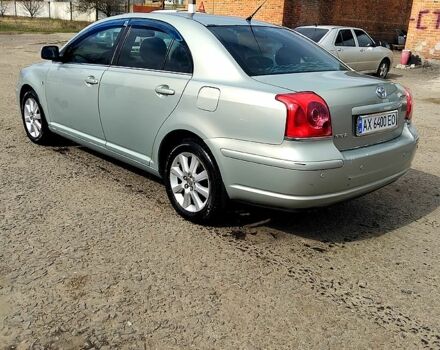 Серый Тойота Авенсис, объемом двигателя 1.8 л и пробегом 300 тыс. км за 4999 $, фото 4 на Automoto.ua