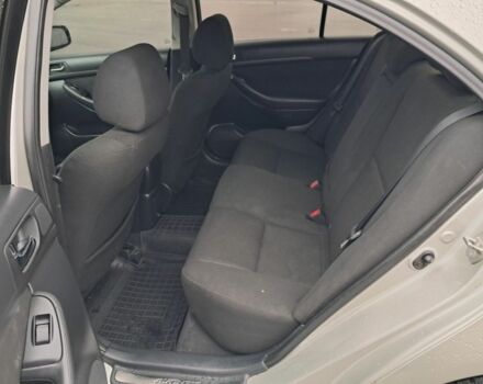 Серый Тойота Авенсис, объемом двигателя 1.8 л и пробегом 247 тыс. км за 4300 $, фото 6 на Automoto.ua