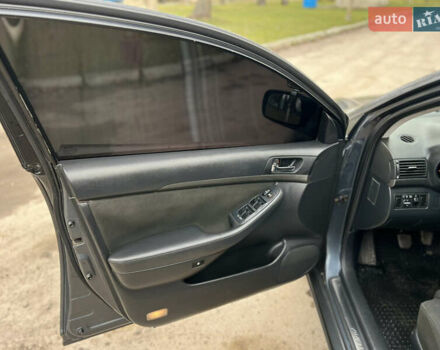 Серый Тойота Авенсис, объемом двигателя 2.23 л и пробегом 337 тыс. км за 5777 $, фото 24 на Automoto.ua