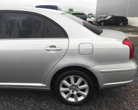 Сірий Тойота Авенсіс, об'ємом двигуна 1.8 л та пробігом 328 тис. км за 4790 $, фото 3 на Automoto.ua