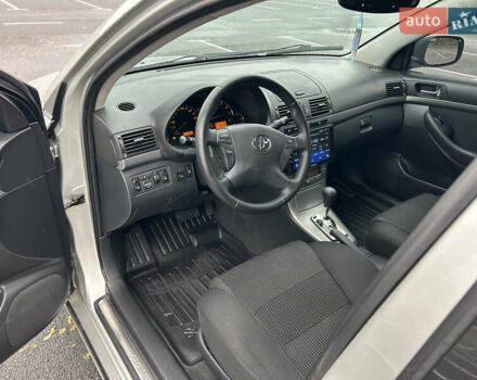 Сірий Тойота Авенсіс, об'ємом двигуна 1.8 л та пробігом 167 тис. км за 8700 $, фото 23 на Automoto.ua