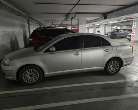Серый Тойота Авенсис, объемом двигателя 1.8 л и пробегом 184 тыс. км за 5000 $, фото 1 на Automoto.ua