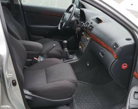 Серый Тойота Авенсис, объемом двигателя 1.79 л и пробегом 94 тыс. км за 6950 $, фото 27 на Automoto.ua