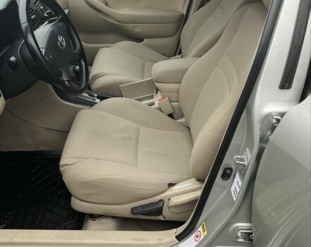 Сірий Тойота Авенсіс, об'ємом двигуна 2 л та пробігом 168 тис. км за 6500 $, фото 6 на Automoto.ua