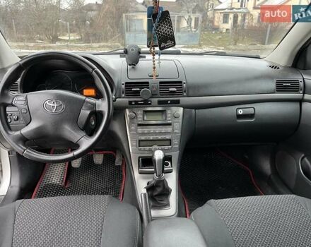 Сірий Тойота Авенсіс, об'ємом двигуна 1.8 л та пробігом 302 тис. км за 5300 $, фото 11 на Automoto.ua