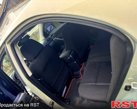 Серый Тойота Авенсис, объемом двигателя 2.2 л и пробегом 200 тыс. км за 6000 $, фото 5 на Automoto.ua