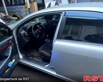 Сірий Тойота Авенсіс, об'ємом двигуна 2.4 л та пробігом 200 тис. км за 5300 $, фото 9 на Automoto.ua