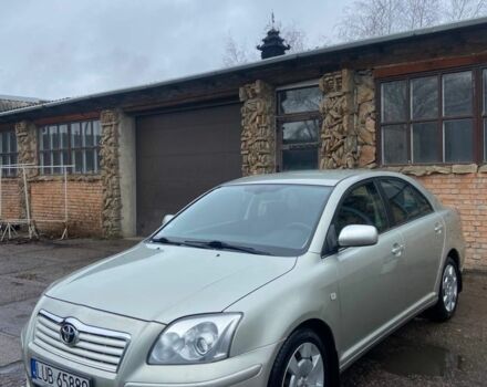 Серый Тойота Авенсис, объемом двигателя 1.8 л и пробегом 230 тыс. км за 2900 $, фото 1 на Automoto.ua