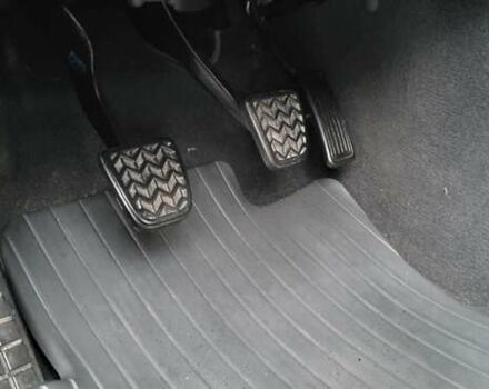 Серый Тойота Авенсис, объемом двигателя 1.79 л и пробегом 94 тыс. км за 6950 $, фото 36 на Automoto.ua