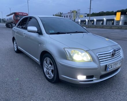 Серый Тойота Авенсис, объемом двигателя 2.2 л и пробегом 267 тыс. км за 5100 $, фото 4 на Automoto.ua