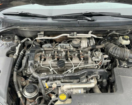 Серый Тойота Авенсис, объемом двигателя 2.23 л и пробегом 310 тыс. км за 6110 $, фото 16 на Automoto.ua