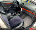 Серый Тойота Авенсис, объемом двигателя 1.8 л и пробегом 290 тыс. км за 7500 $, фото 7 на Automoto.ua