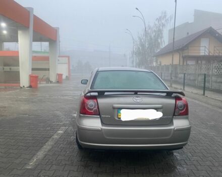 Серый Тойота Авенсис, объемом двигателя 0 л и пробегом 2 тыс. км за 5400 $, фото 4 на Automoto.ua