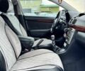 Серый Тойота Авенсис, объемом двигателя 2.2 л и пробегом 218 тыс. км за 6600 $, фото 19 на Automoto.ua