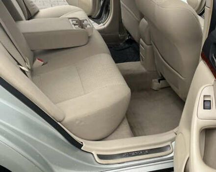Серый Тойота Авенсис, объемом двигателя 2 л и пробегом 168 тыс. км за 6500 $, фото 8 на Automoto.ua