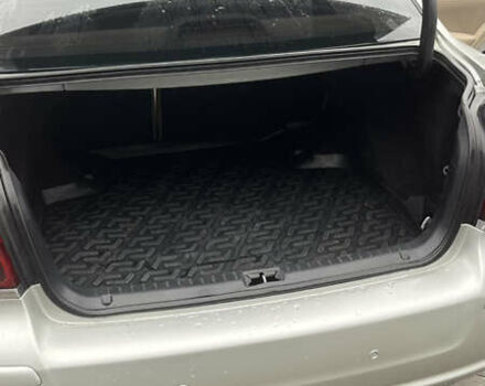 Серый Тойота Авенсис, объемом двигателя 2 л и пробегом 168 тыс. км за 6500 $, фото 6 на Automoto.ua