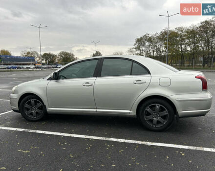 Сірий Тойота Авенсіс, об'ємом двигуна 1.8 л та пробігом 167 тис. км за 8700 $, фото 5 на Automoto.ua