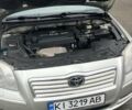 Серый Тойота Авенсис, объемом двигателя 2 л и пробегом 168 тыс. км за 6500 $, фото 2 на Automoto.ua