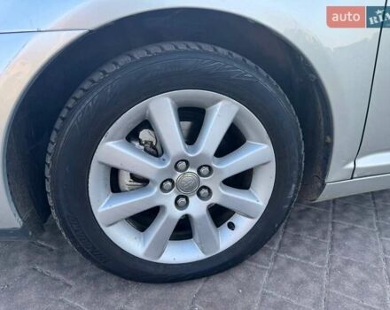 Сірий Тойота Авенсіс, об'ємом двигуна 1.8 л та пробігом 260 тис. км за 5800 $, фото 12 на Automoto.ua