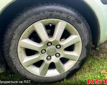 Серый Тойота Авенсис, объемом двигателя 2.2 л и пробегом 200 тыс. км за 6000 $, фото 6 на Automoto.ua