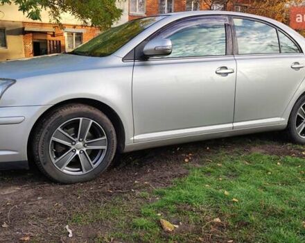 Серый Тойота Авенсис, объемом двигателя 1.8 л и пробегом 202 тыс. км за 6800 $, фото 7 на Automoto.ua