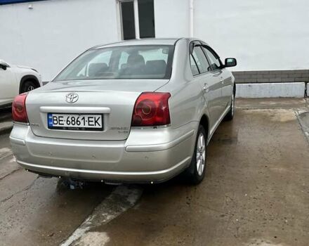 Серый Тойота Авенсис, объемом двигателя 2 л и пробегом 371 тыс. км за 5500 $, фото 4 на Automoto.ua