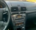 Серый Тойота Авенсис, объемом двигателя 1.8 л и пробегом 250 тыс. км за 6300 $, фото 5 на Automoto.ua