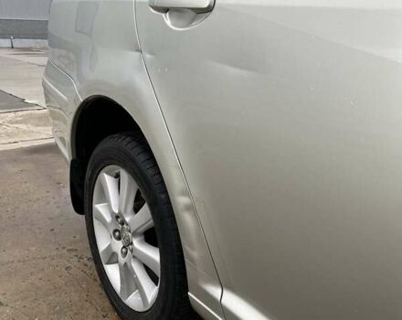 Серый Тойота Авенсис, объемом двигателя 2 л и пробегом 371 тыс. км за 5500 $, фото 7 на Automoto.ua