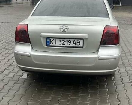 Серый Тойота Авенсис, объемом двигателя 2 л и пробегом 168 тыс. км за 6500 $, фото 1 на Automoto.ua