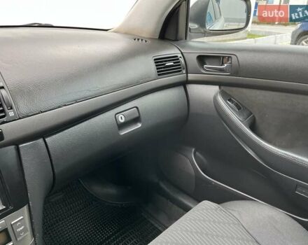 Серый Тойота Авенсис, объемом двигателя 2 л и пробегом 371 тыс. км за 5500 $, фото 31 на Automoto.ua