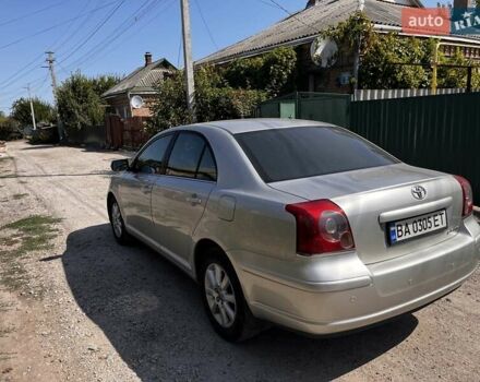 Серый Тойота Авенсис, объемом двигателя 1.79 л и пробегом 220 тыс. км за 5600 $, фото 2 на Automoto.ua