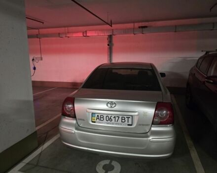 Серый Тойота Авенсис, объемом двигателя 1.8 л и пробегом 184 тыс. км за 5000 $, фото 5 на Automoto.ua