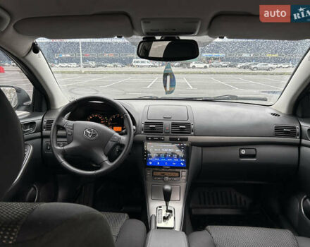 Сірий Тойота Авенсіс, об'ємом двигуна 1.8 л та пробігом 167 тис. км за 8700 $, фото 28 на Automoto.ua