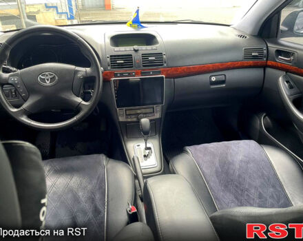 Серый Тойота Авенсис, объемом двигателя 1.8 л и пробегом 290 тыс. км за 7500 $, фото 9 на Automoto.ua