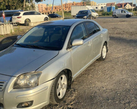 Серый Тойота Авенсис, объемом двигателя 1.79 л и пробегом 245 тыс. км за 3800 $, фото 9 на Automoto.ua