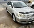 Серый Тойота Авенсис, объемом двигателя 2 л и пробегом 371 тыс. км за 5500 $, фото 1 на Automoto.ua