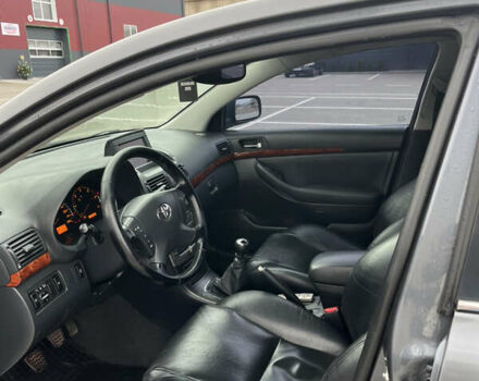 Серый Тойота Авенсис, объемом двигателя 2.23 л и пробегом 310 тыс. км за 6110 $, фото 11 на Automoto.ua